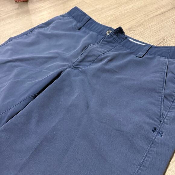 Under Armour Men’s Blue Golf Shorts Size 34 Loose Fit Flat Front Active - Picture 1 of 7